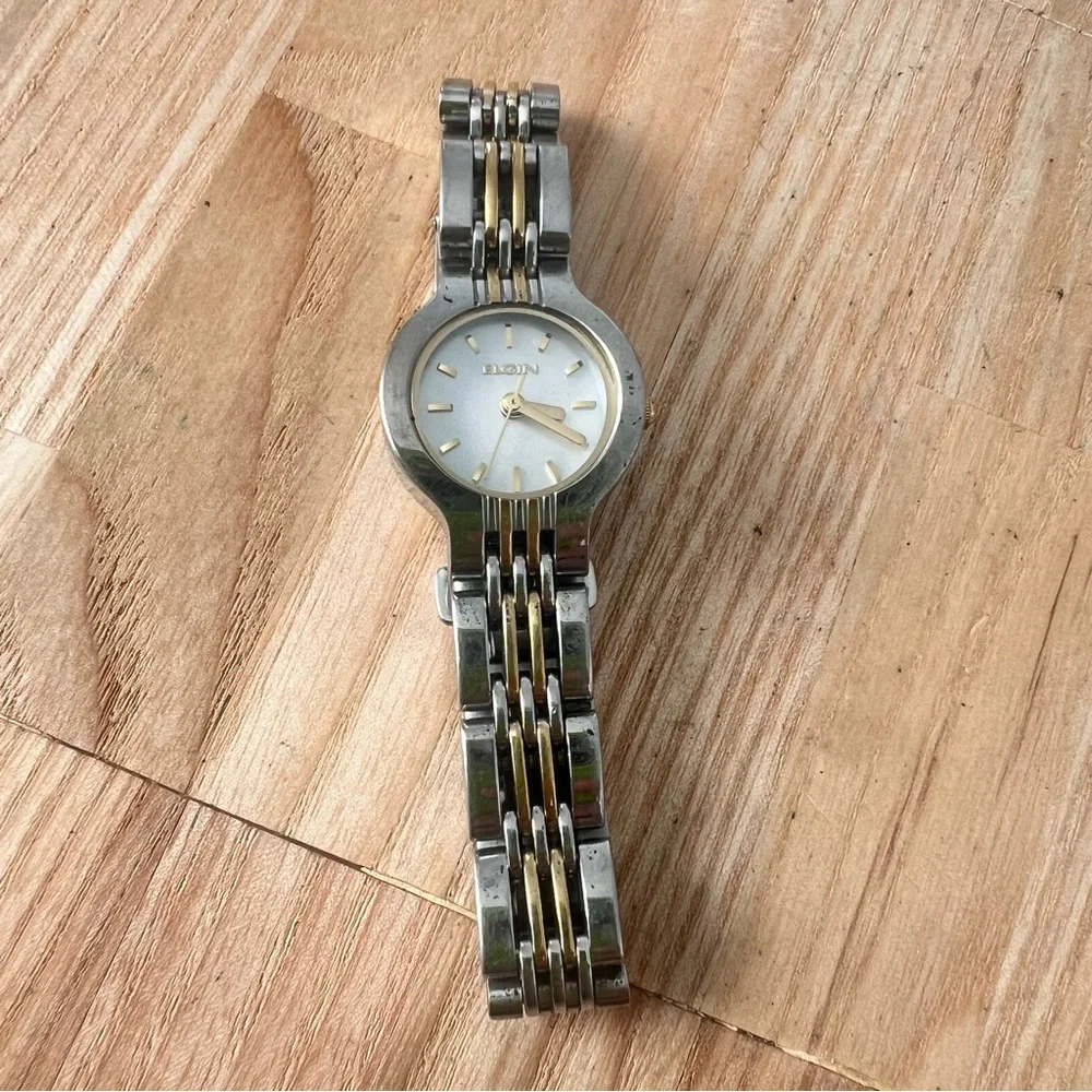 Dainty Elgin ladies two toned dress watch NEW BATTERY